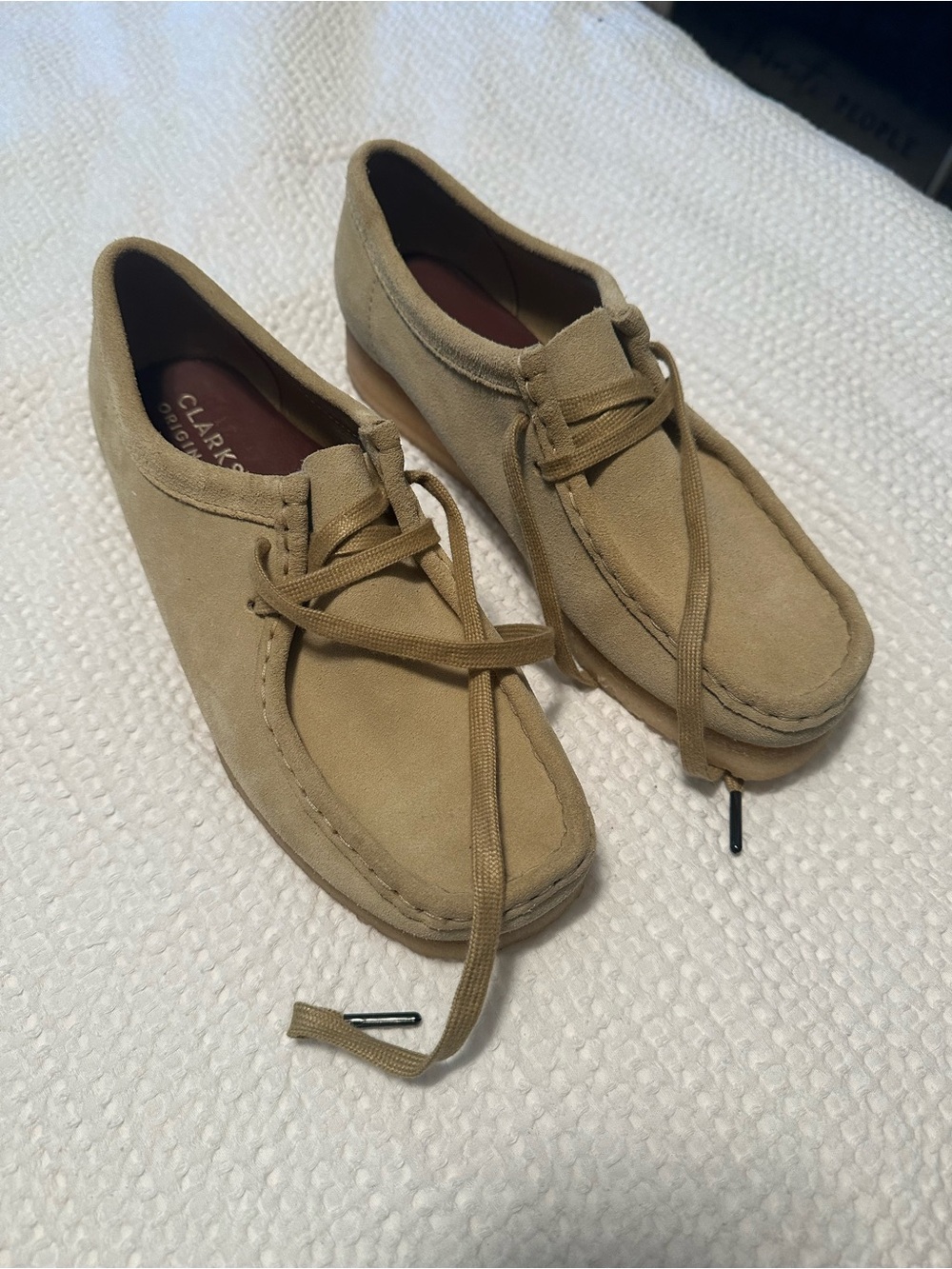 Clarks Women’s Beige Suede Wallabee Shoes Size 10